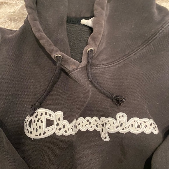Black champion hoodie - Picture 2 of 3
